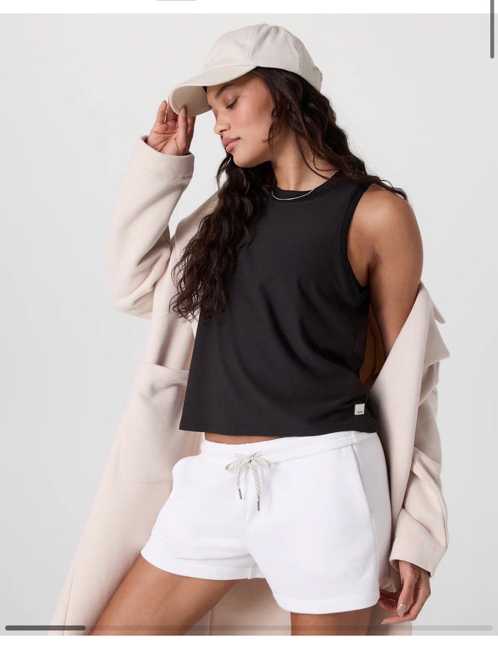 Vuori Black Cropped Tank